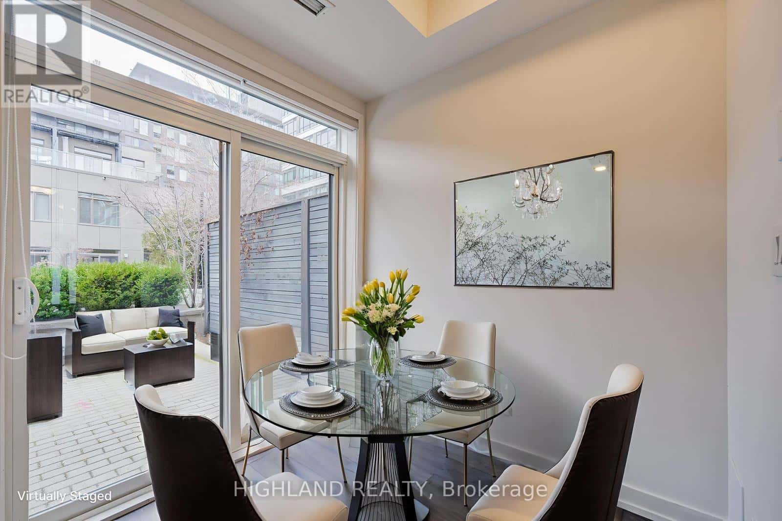 62 ST DAVID STREET — Toronto (Regent Park), Ontario - Photo 5 of 24