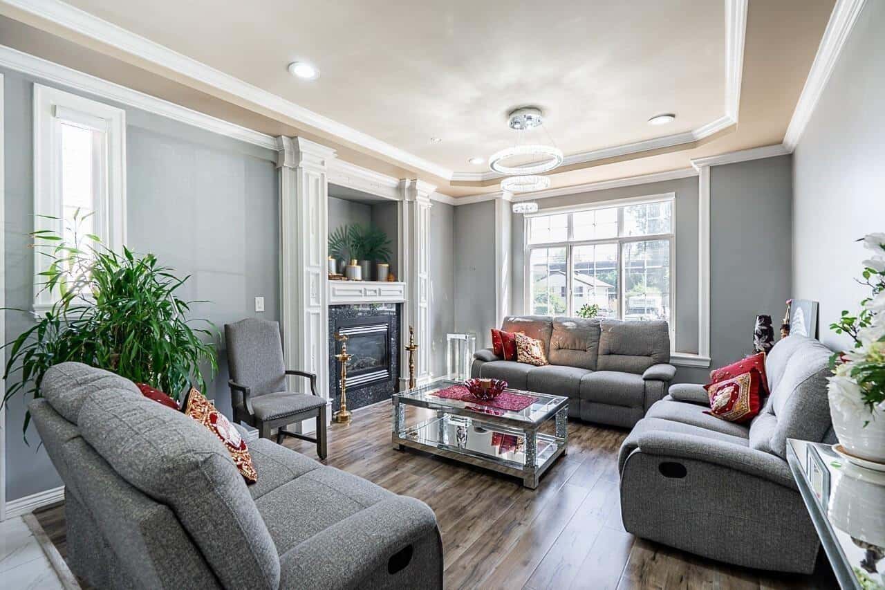 12967 106A AVENUE — Surrey, British Columbia - Photo 3 of 29