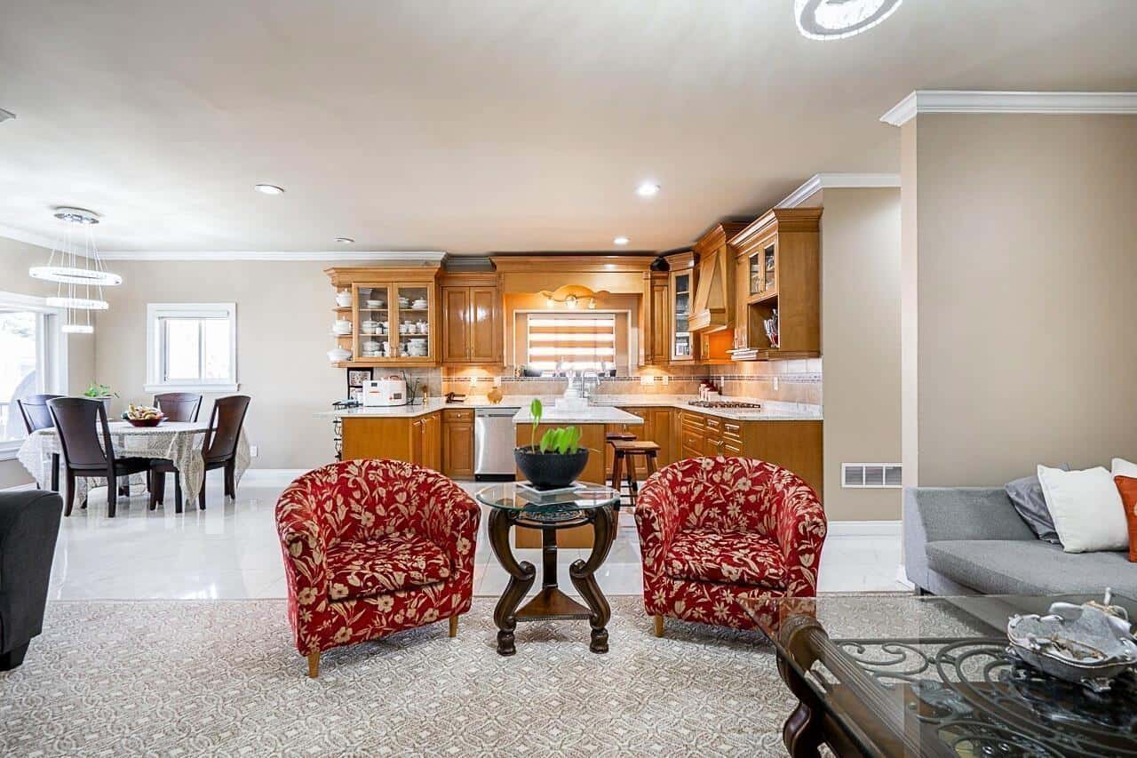 12967 106A AVENUE — Surrey, British Columbia - Photo 5 of 29