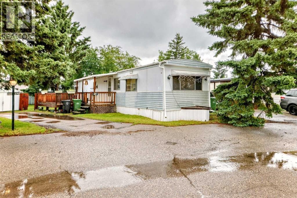 270, 3223 83 Street NW — Calgary, Alberta - Main photo