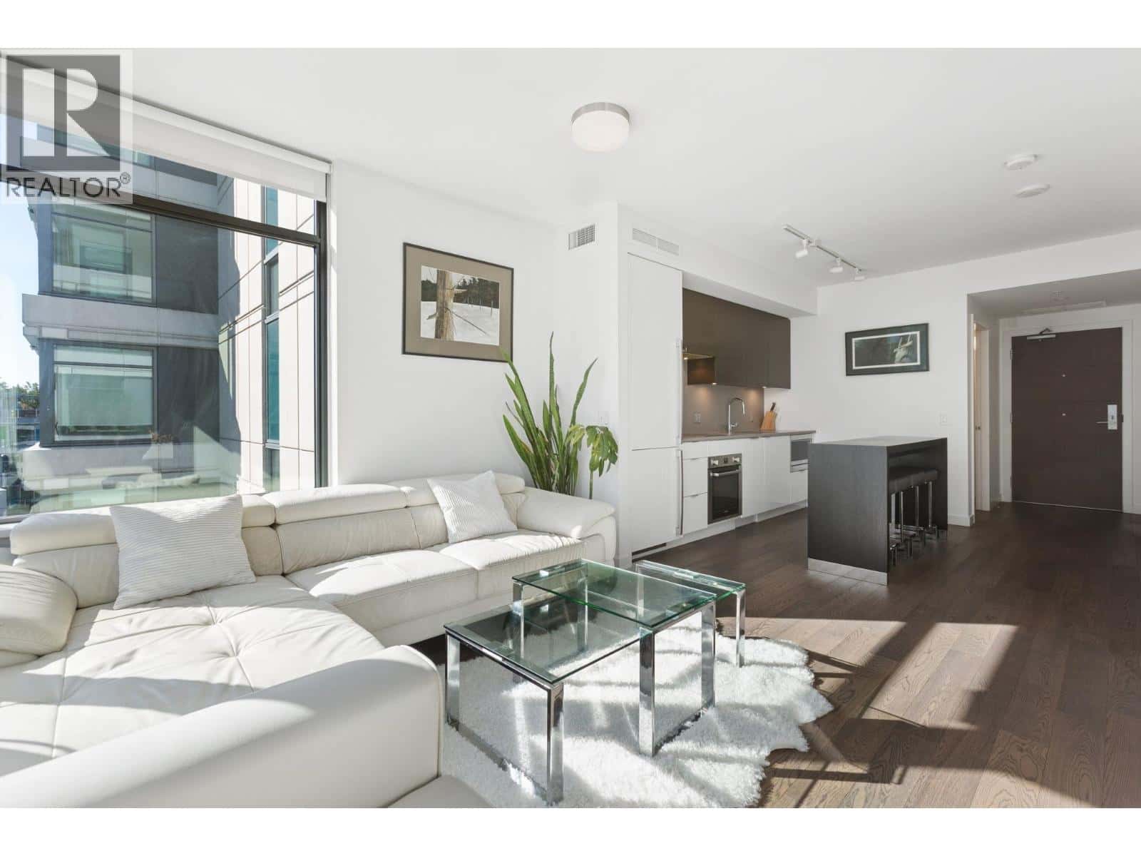 609 1688 PULLMAN PORTER STREET — Vancouver, British Columbia - Photo 5 of 28