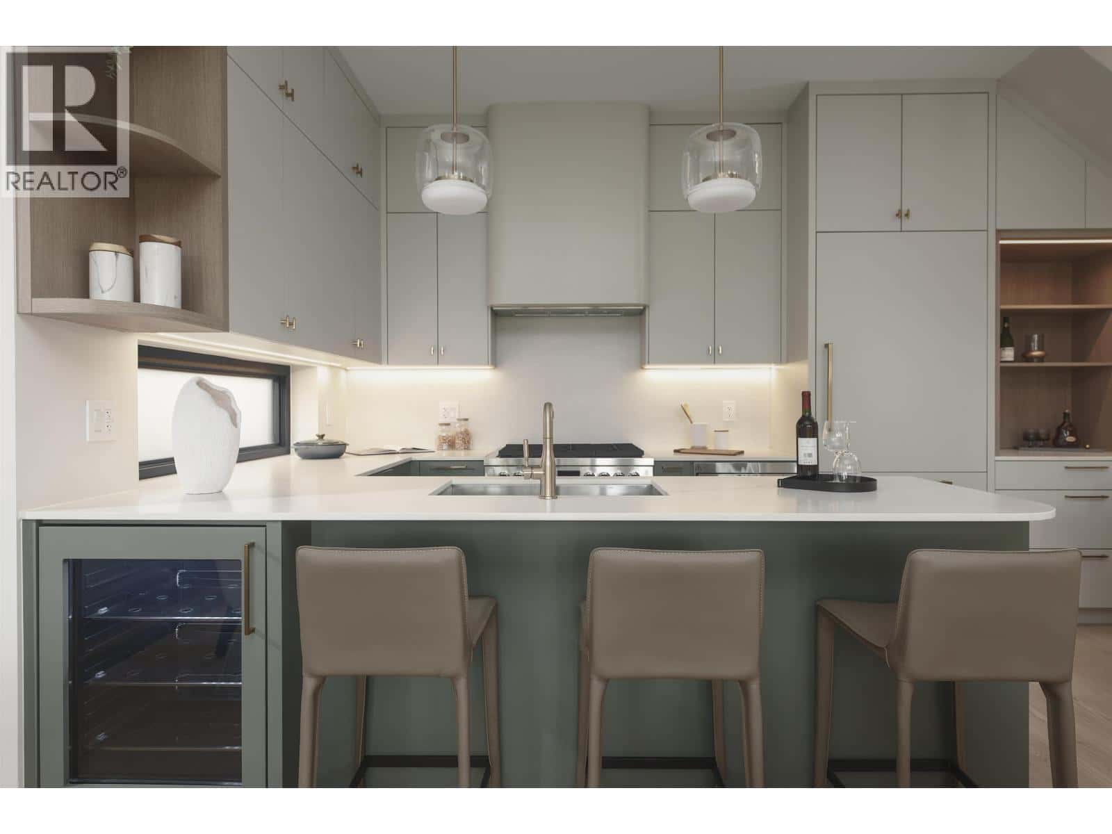 1 476 E 20TH AVENUE — Vancouver, British Columbia - Photo 4 of 22