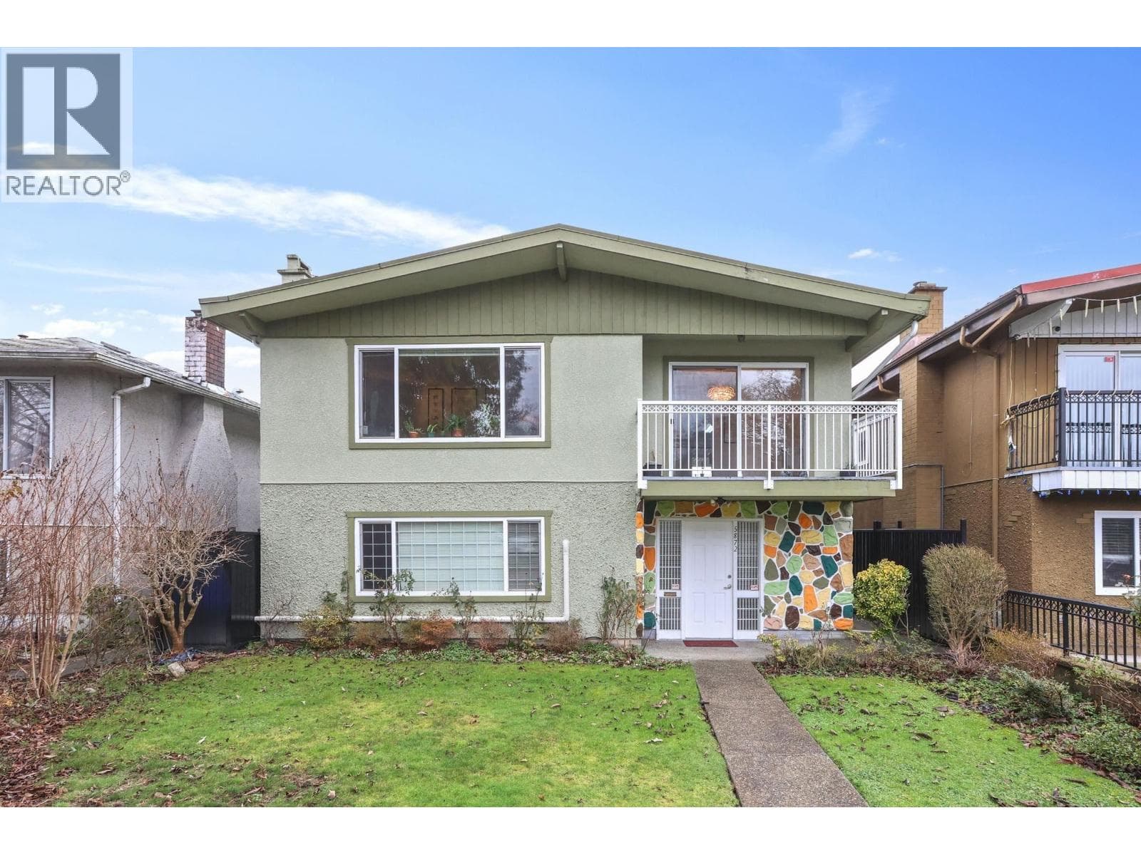 5872 CULLODEN STREET — Vancouver, British Columbia - Main photo