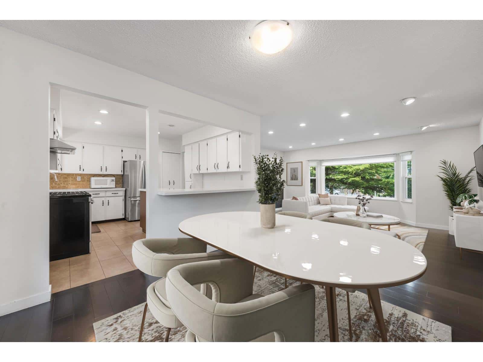 10996 82 AVENUE — Delta, British Columbia - Photo 5 of 21