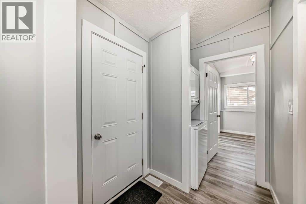 27, 2106 50 Street SE — Calgary, Alberta - Photo 4 of 50