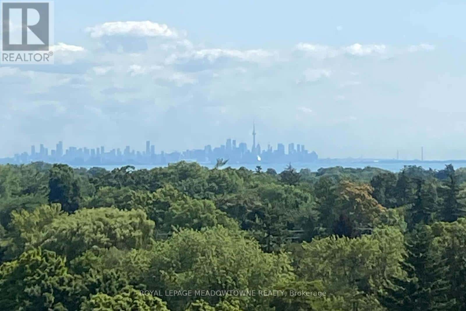 1111 - 965 INVERHOUSE DRIVE — Mississauga (Clarkson), Ontario - Photo 2 of 31