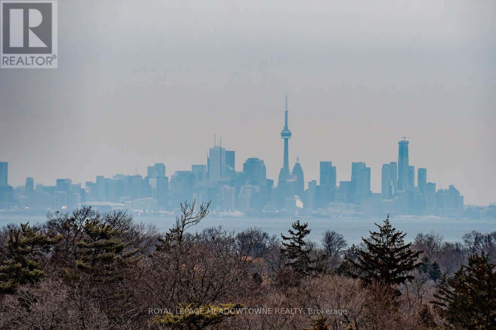 1111 - 965 INVERHOUSE DRIVE — Mississauga (Clarkson), Ontario - Photo 3 of 31