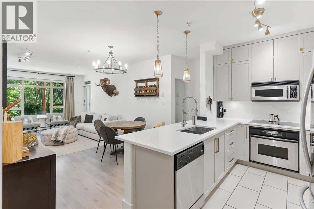 106 200 CAPILANO ROAD — Port Moody, British Columbia - Photo 5 of 35