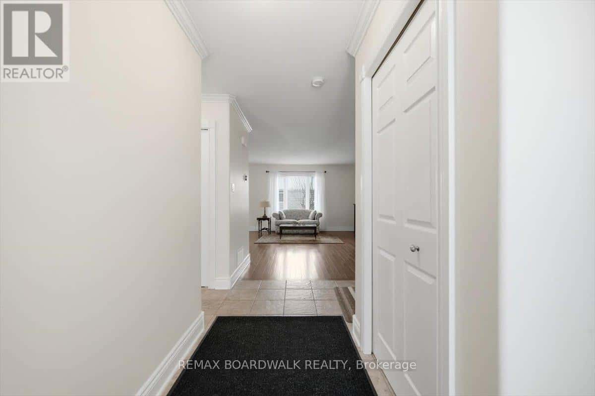 110 TEMPLETON COURT — North Grenville, Ontario - Photo 3 of 37