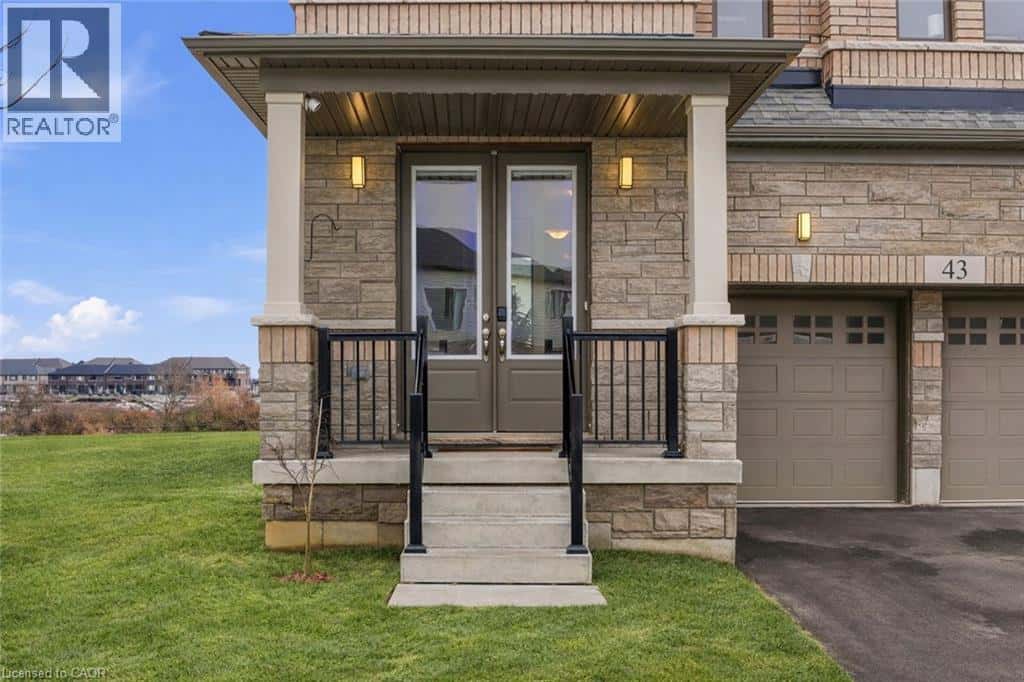 43 BLACKBURN Street — Cambridge, Ontario - Photo 3 of 50