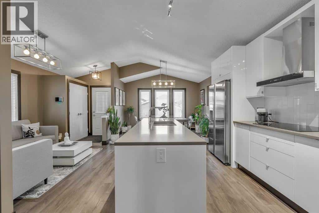 210 Copperstone Grove SE — Calgary, Alberta - Photo 4 of 42