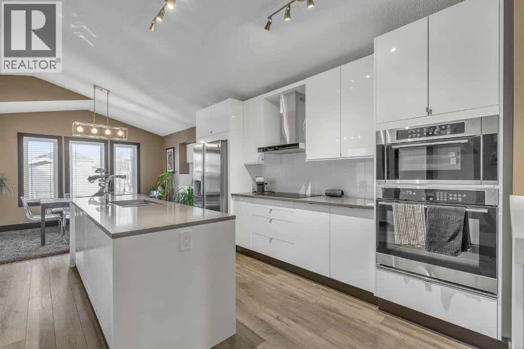 210 Copperstone Grove SE — Calgary, Alberta - Photo 5 of 42