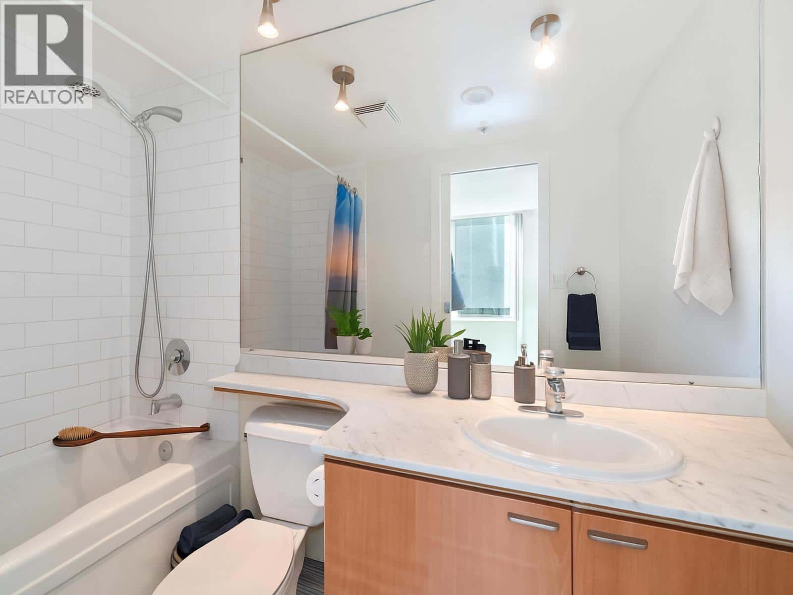 1408 1288 W GEORGIA STREET — Vancouver, British Columbia - Photo 5 of 19