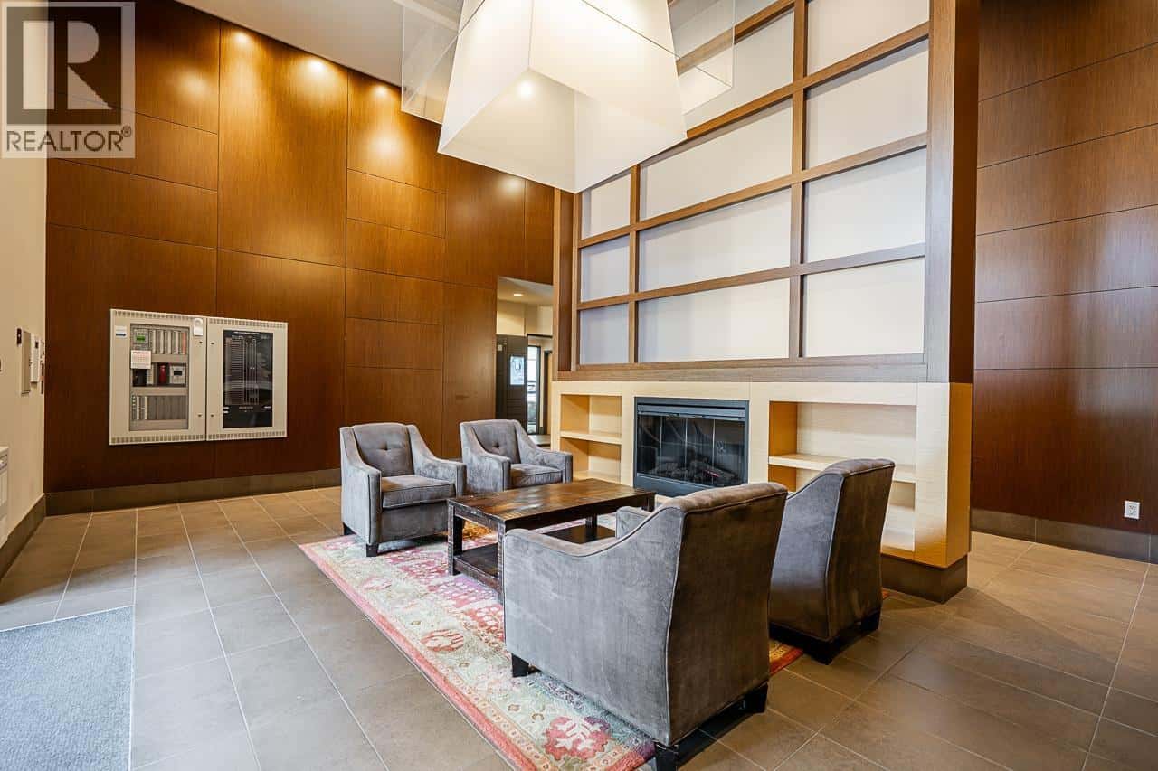 7088 SALISBURY AVENUE — Burnaby, British Columbia - Photo 4 of 26