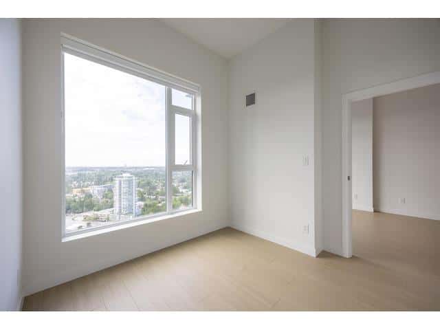 1002 13745 GEORGE JUNCTION — Surrey, British Columbia - Photo 2 of 2