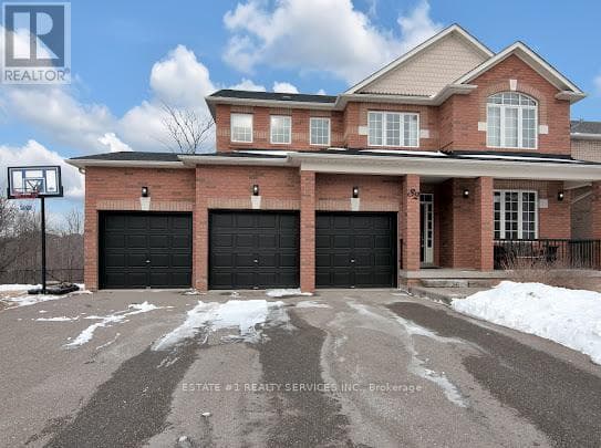 32 RIVER ROCK CRESCENT — Brampton (Fletcher's Meadow), Ontario - Main photo