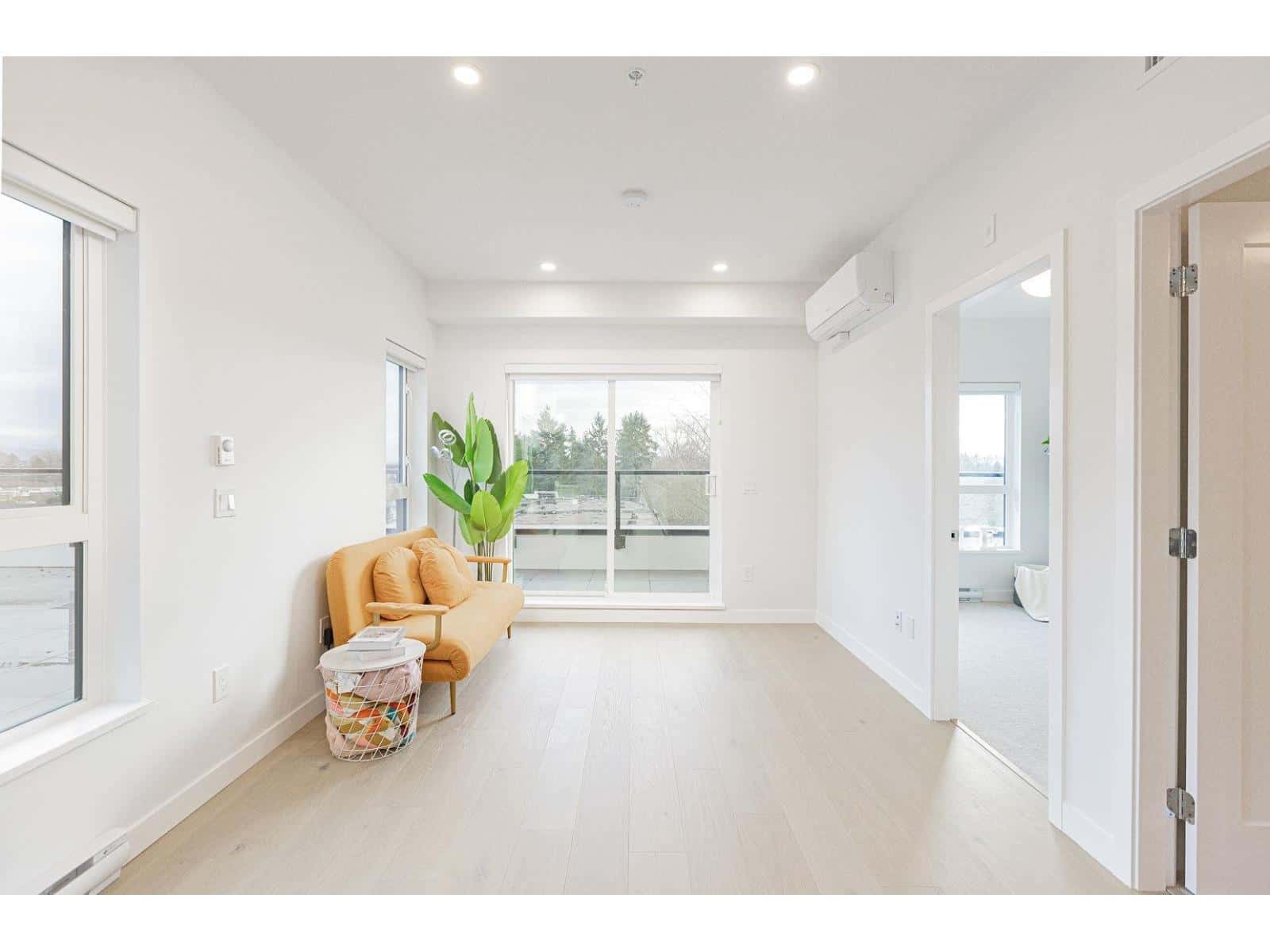 508 5398 207 STREET — Langley, British Columbia - Photo 4 of 35