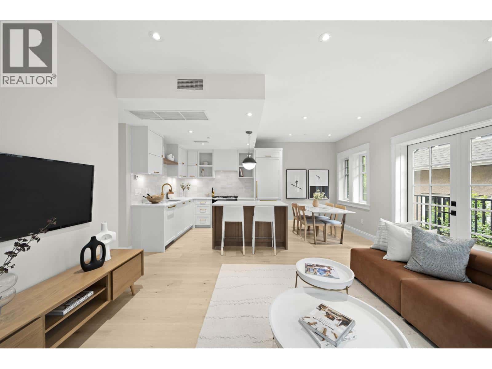 1458 W 45TH AVENUE — Vancouver, British Columbia - Photo 5 of 35