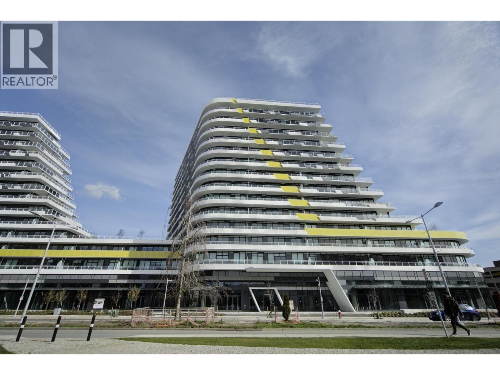 1805 5788 GILBERT ROAD — Richmond, British Columbia - Main photo