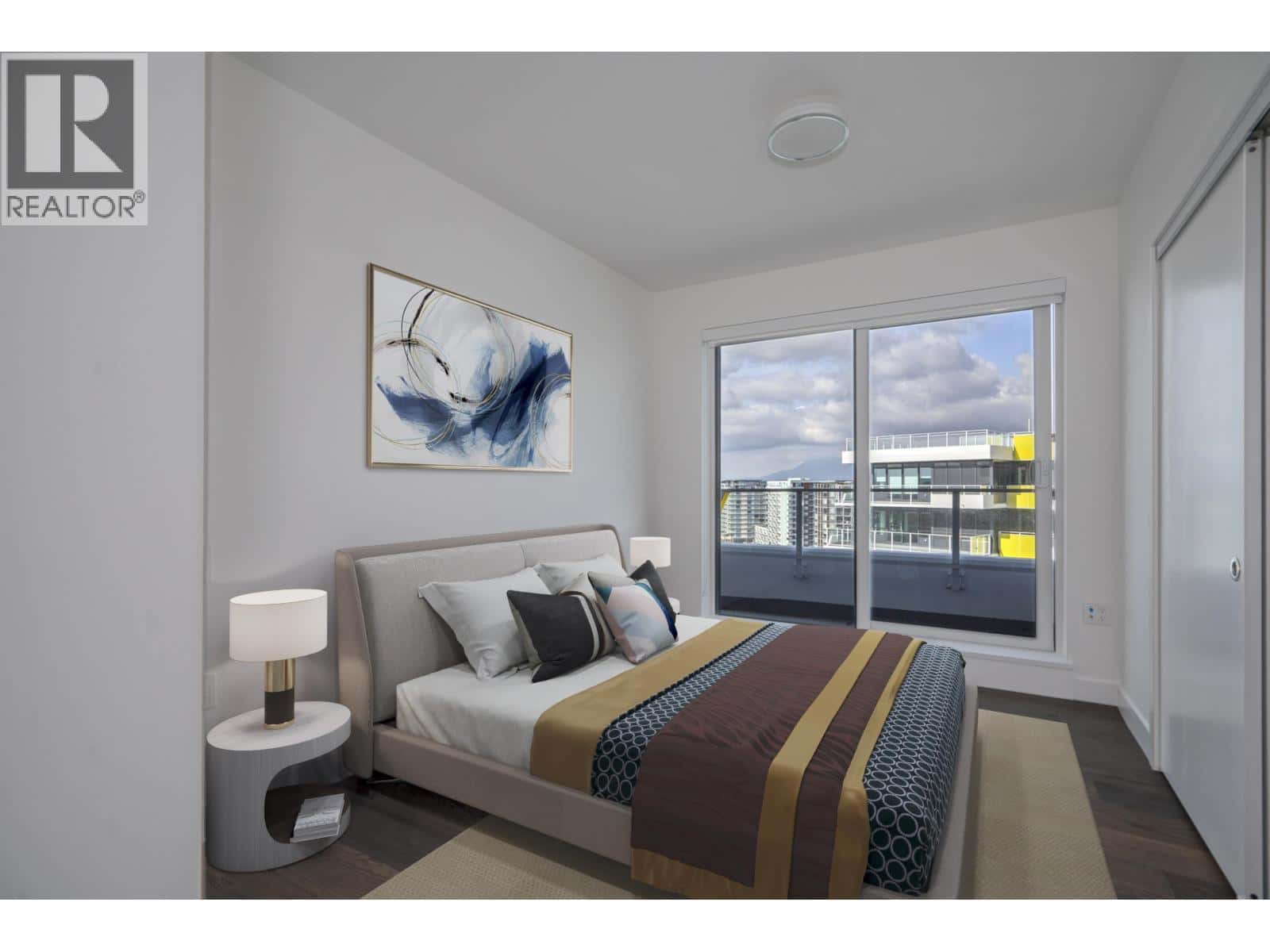 1805 5788 GILBERT ROAD — Richmond, British Columbia - Photo 3 of 12