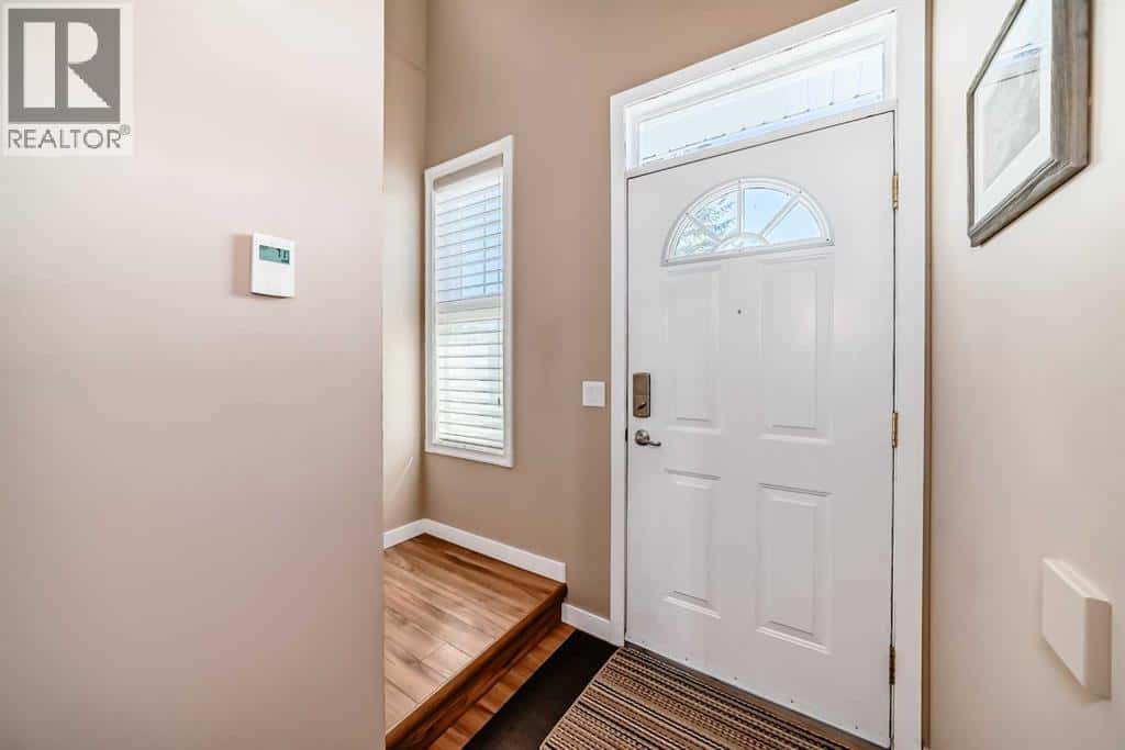 704, 39 Hidden Creek Place NW — Calgary, Alberta - Photo 4 of 36