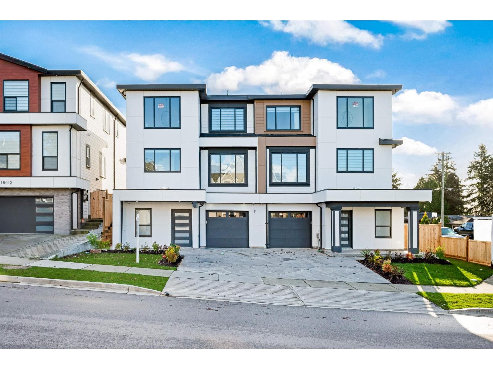 102 18002 63B AVENUE — Surrey, British Columbia - Main photo