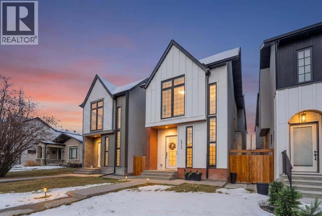 2022 50 Avenue SW — Calgary, Alberta - Photo 2 of 25