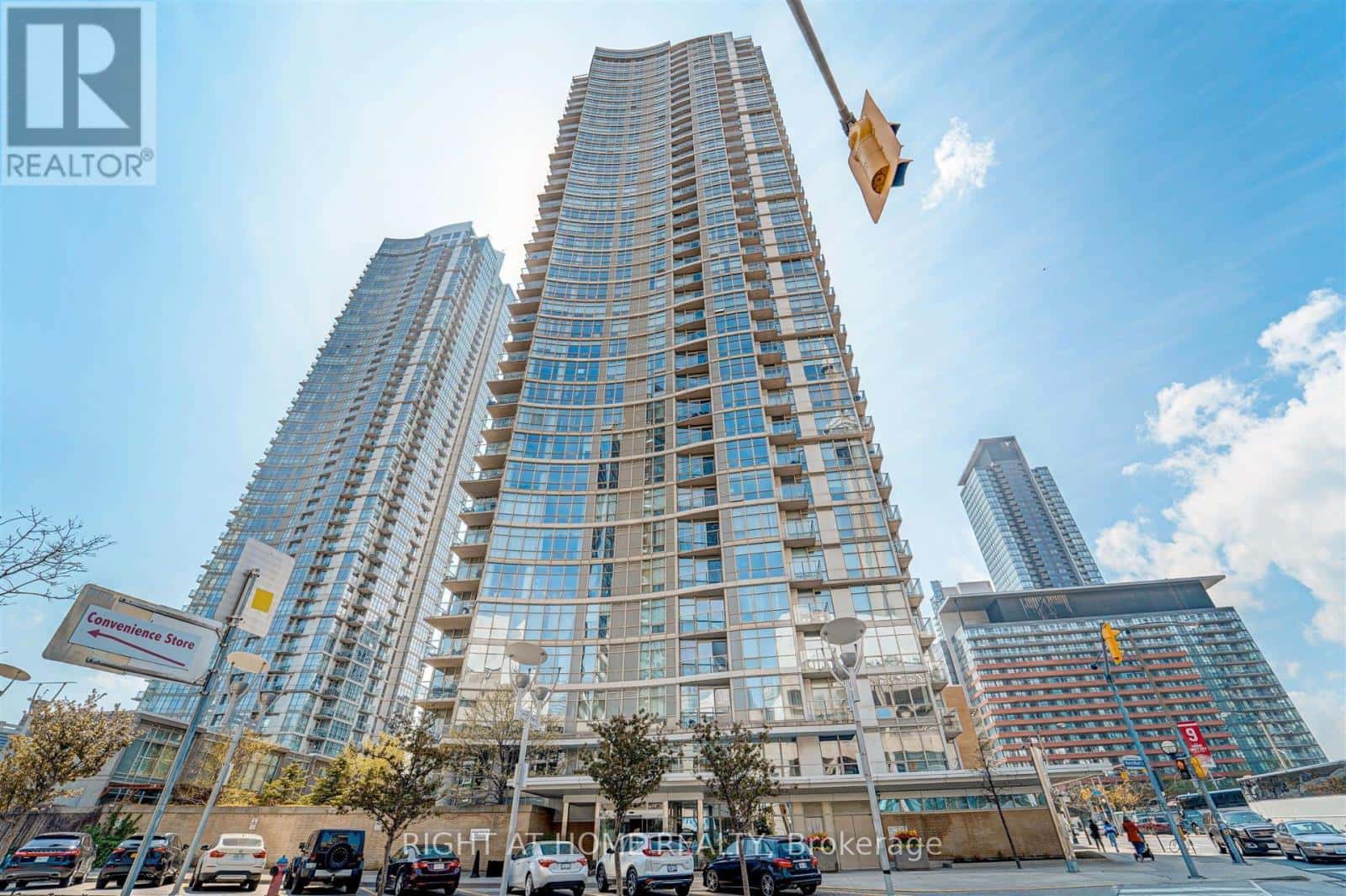 2001 - 10 NAVY WHARF COURT — Toronto (Waterfront Communities), Ontario - Photo 2 of 37