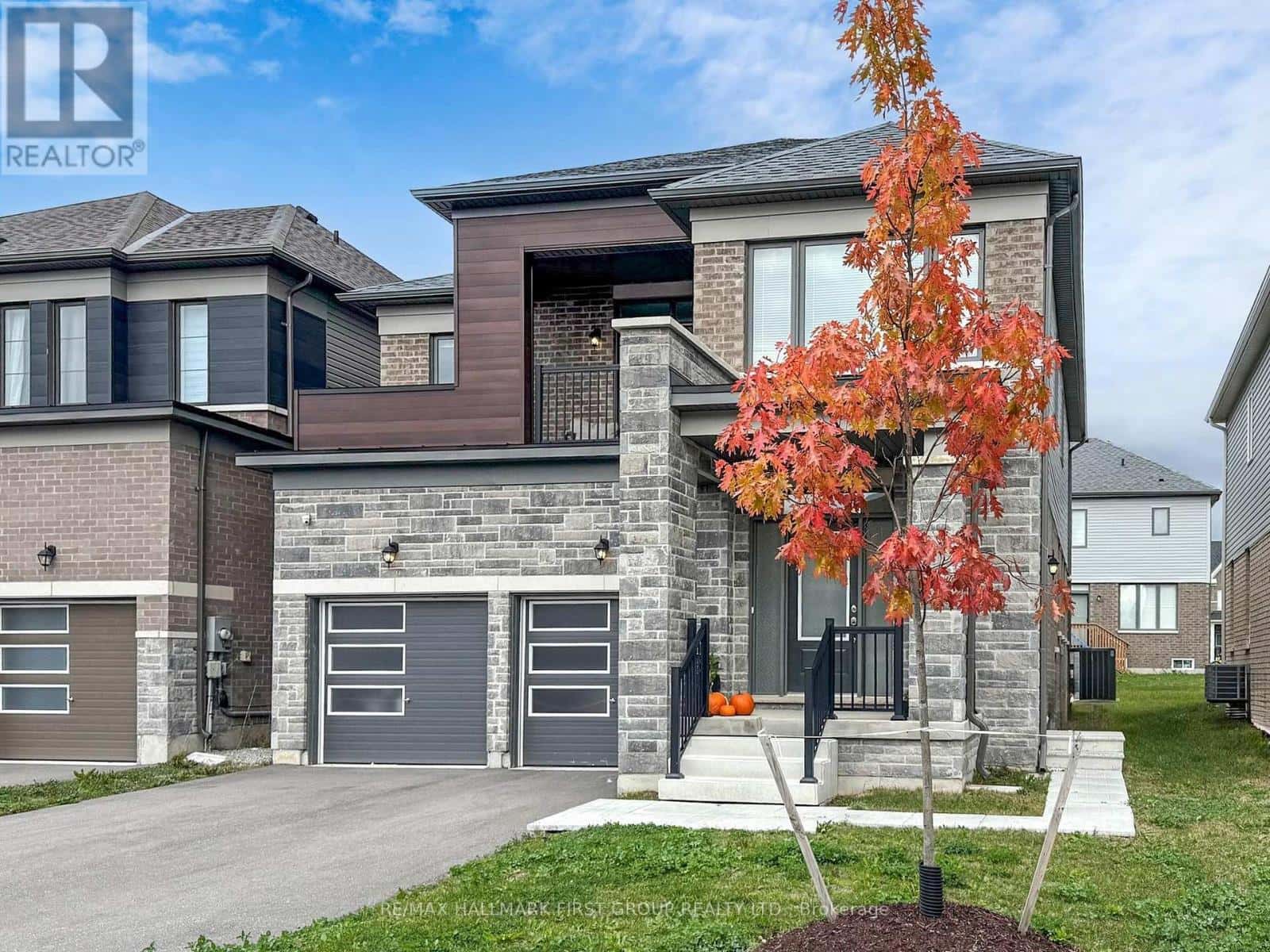 18 LUDLOW DRIVE — Barrie, Ontario - Photo 2 of 48