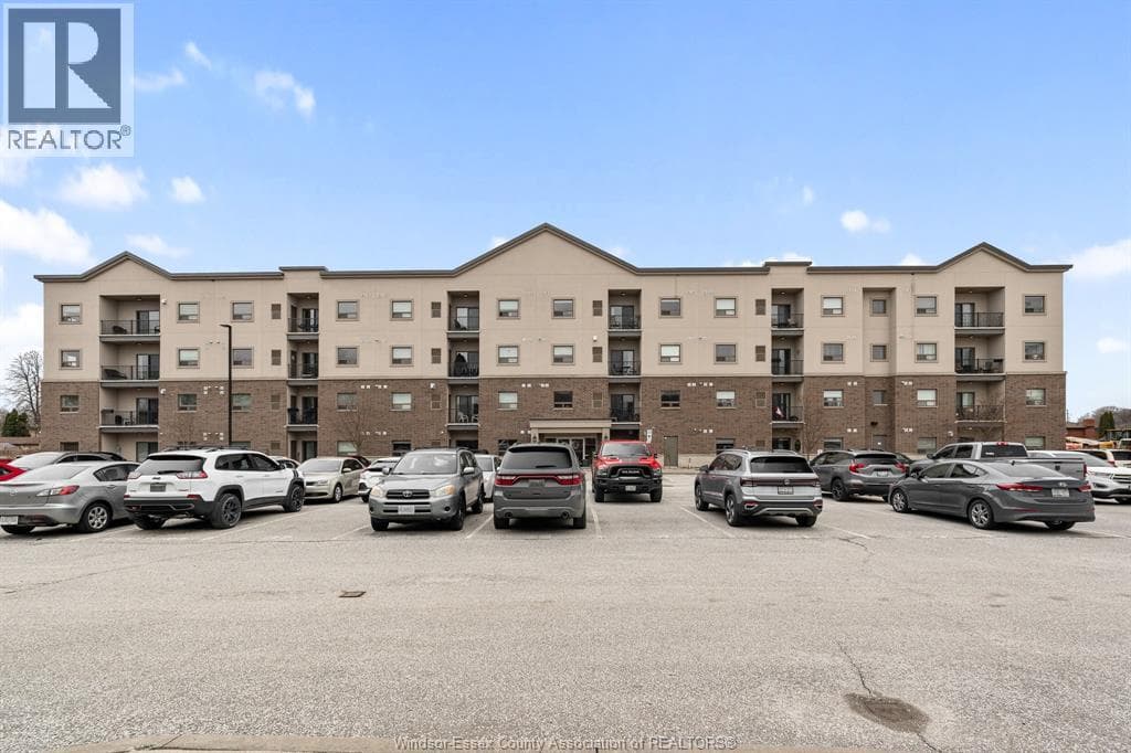 8475 Wyandotte STREET East Unit# 111 — Windsor, Ontario - Main photo