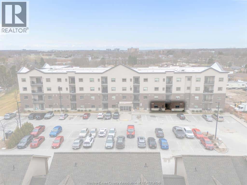 8475 Wyandotte STREET East Unit# 111 — Windsor, Ontario - Photo 3 of 38