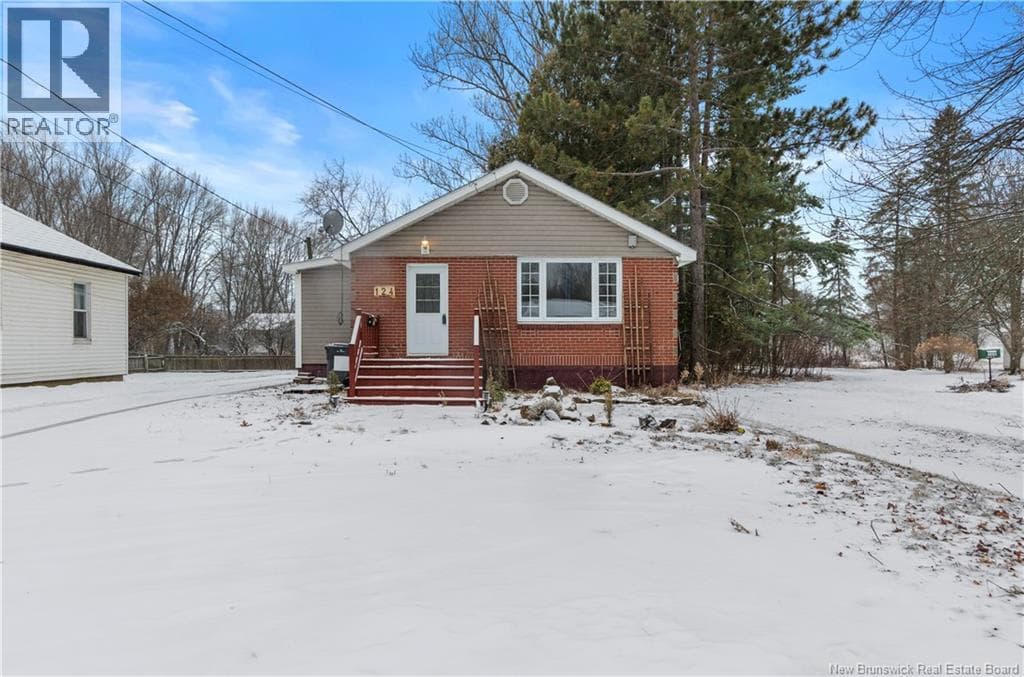 124 Riverside Drive — Fredericton, New Brunswick - Main photo