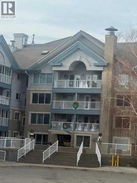 208, 75 1 Avenue S — Lethbridge, Alberta - Main photo