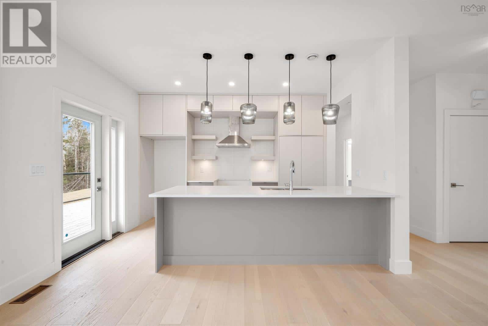 11 Merion Court — Hammonds Plains, Nova Scotia - Photo 2 of 40