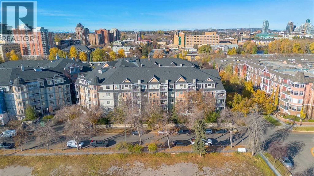 106, 2411 Erlton Road SW — Calgary, Alberta - Main photo