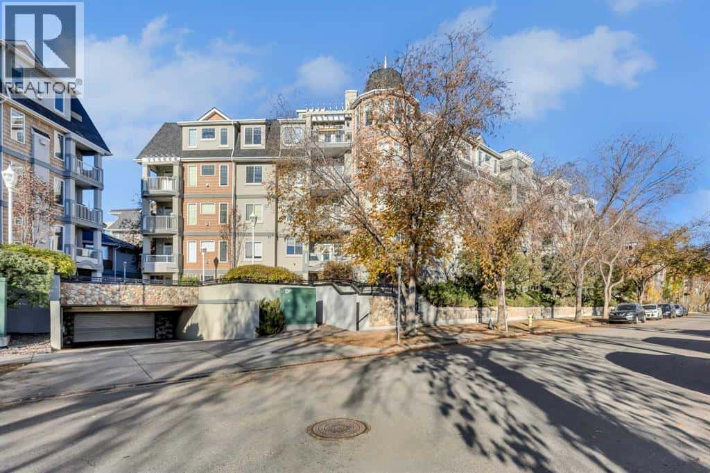 106, 2411 Erlton Road SW — Calgary, Alberta - Photo 2 of 38