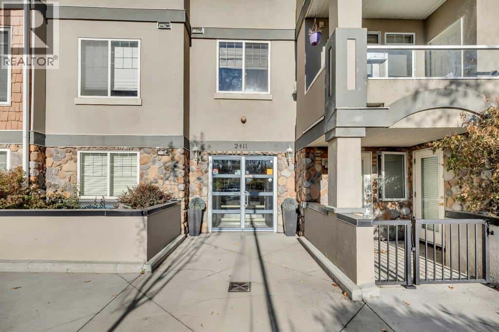 106, 2411 Erlton Road SW — Calgary, Alberta - Photo 5 of 38