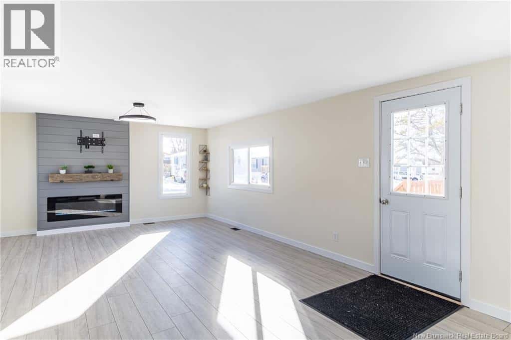 50 Susan Drive — Saint John, New Brunswick - Photo 3 of 16