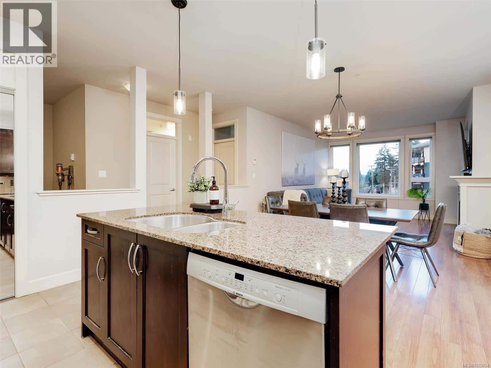 204 3220 Jacklin Rd — Langford, British Columbia - Photo 5 of 24