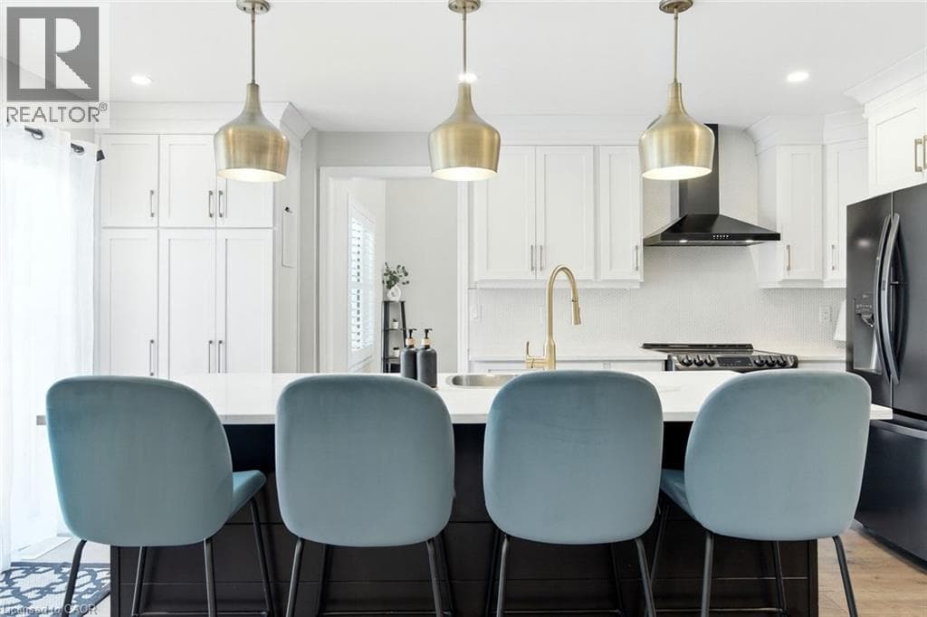 2 CALEDONIA Avenue — Haldimand, Ontario - Main photo