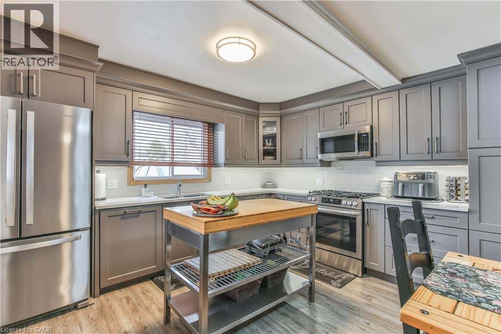 7 BEE Street — St. Williams, Ontario - Photo 5 of 50