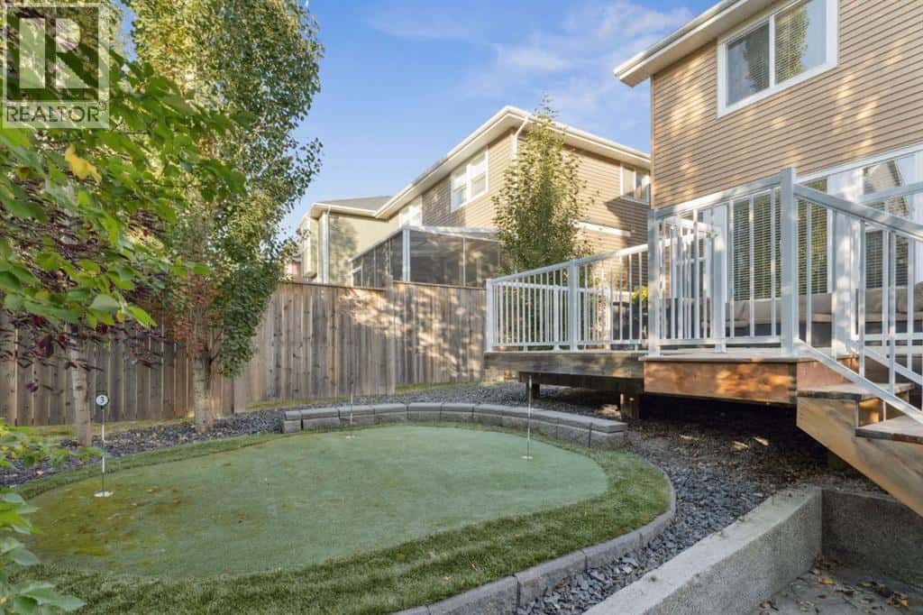 453 River Heights Drive — Cochrane, Alberta - Photo 4 of 32