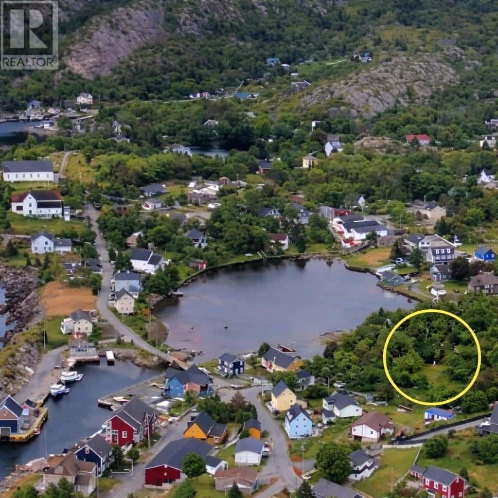 13-15 Harbour Drive — Brigus, Newfoundland & Labrador - Photo 2 of 3