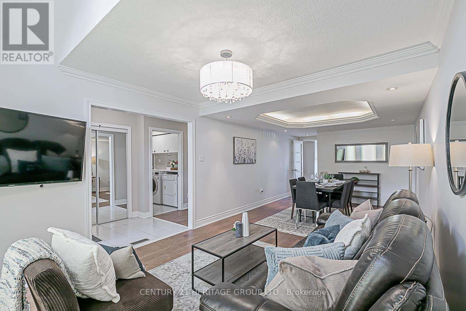 310 CHAMBERS CRESCENT — Newmarket (Armitage), Ontario - Photo 5 of 28