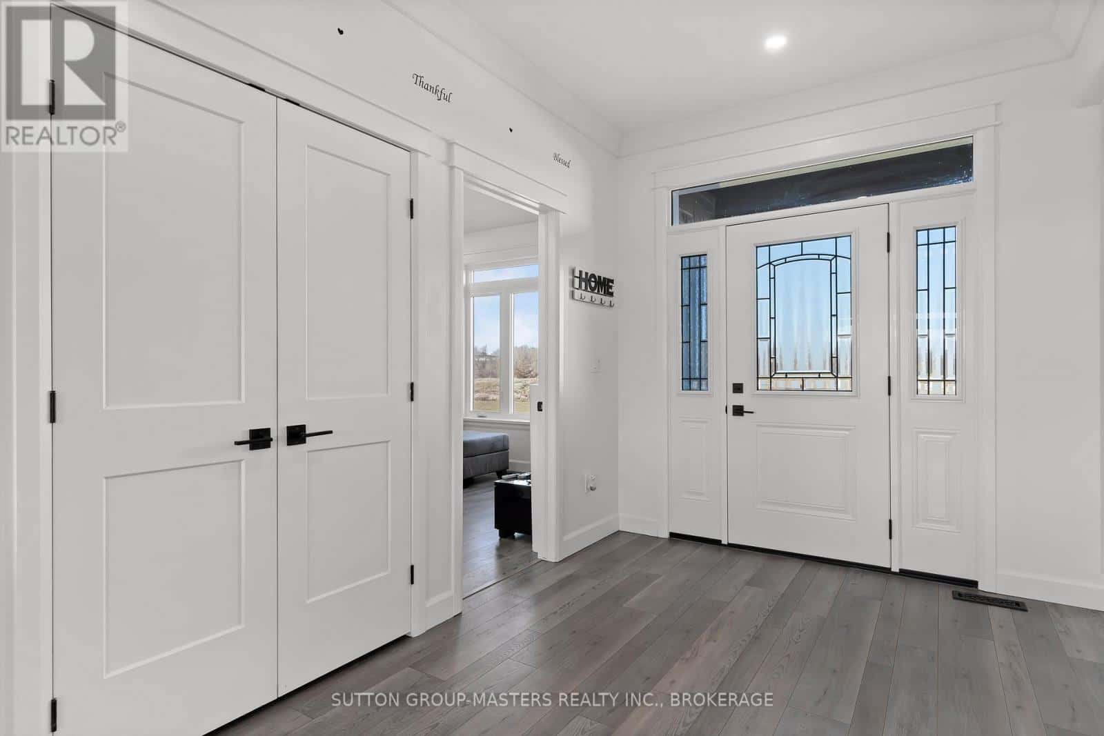 119 HINEMAN STREET — Kingston (City North of 401), Ontario - Photo 2 of 49