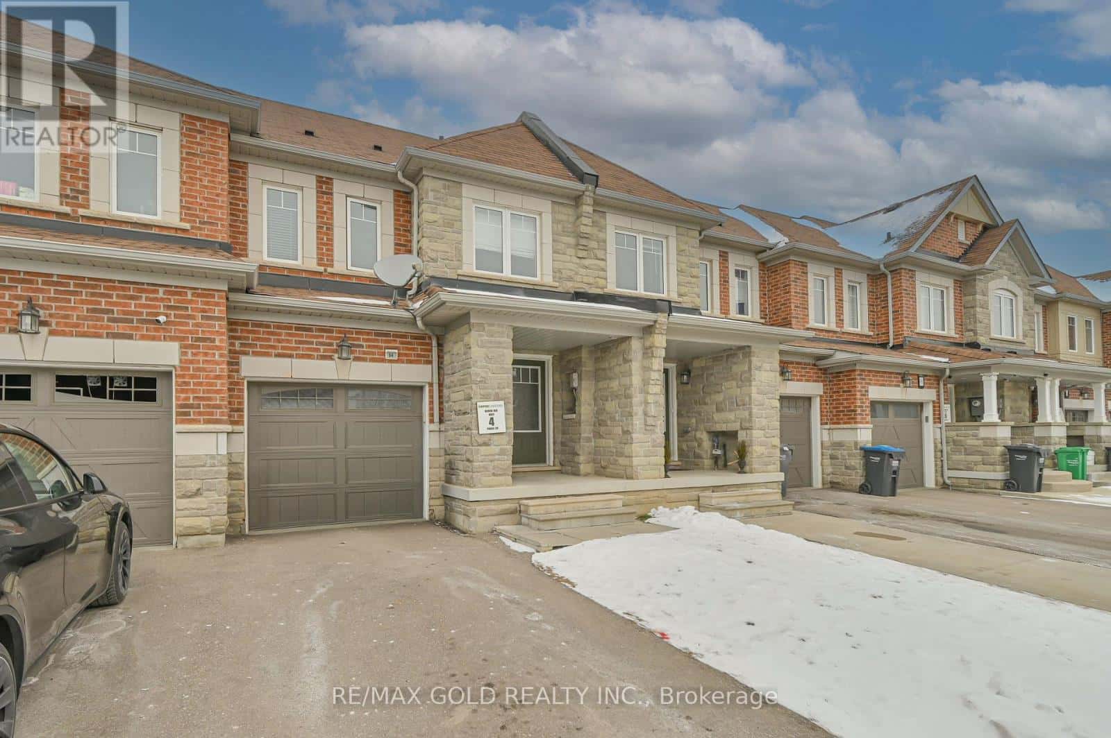 94 GOLDEN SPRINGS DRIVE — Brampton (Northwest Brampton), Ontario - Photo 2 of 41