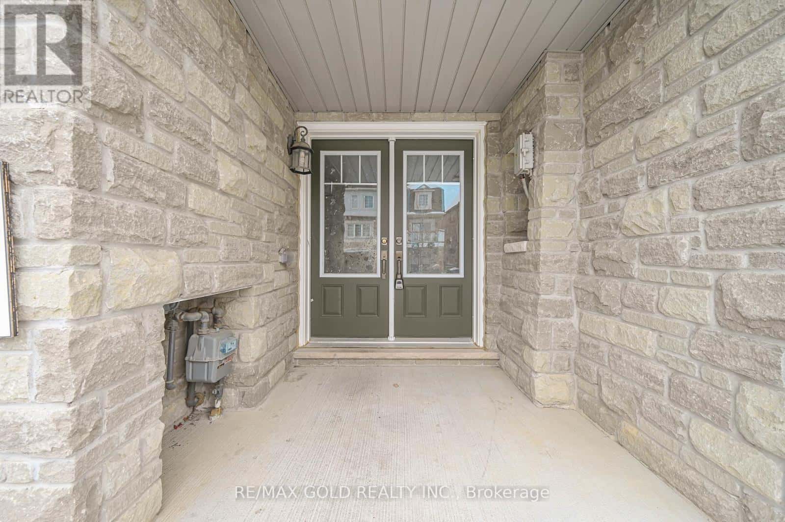 94 GOLDEN SPRINGS DRIVE — Brampton (Northwest Brampton), Ontario - Photo 3 of 41