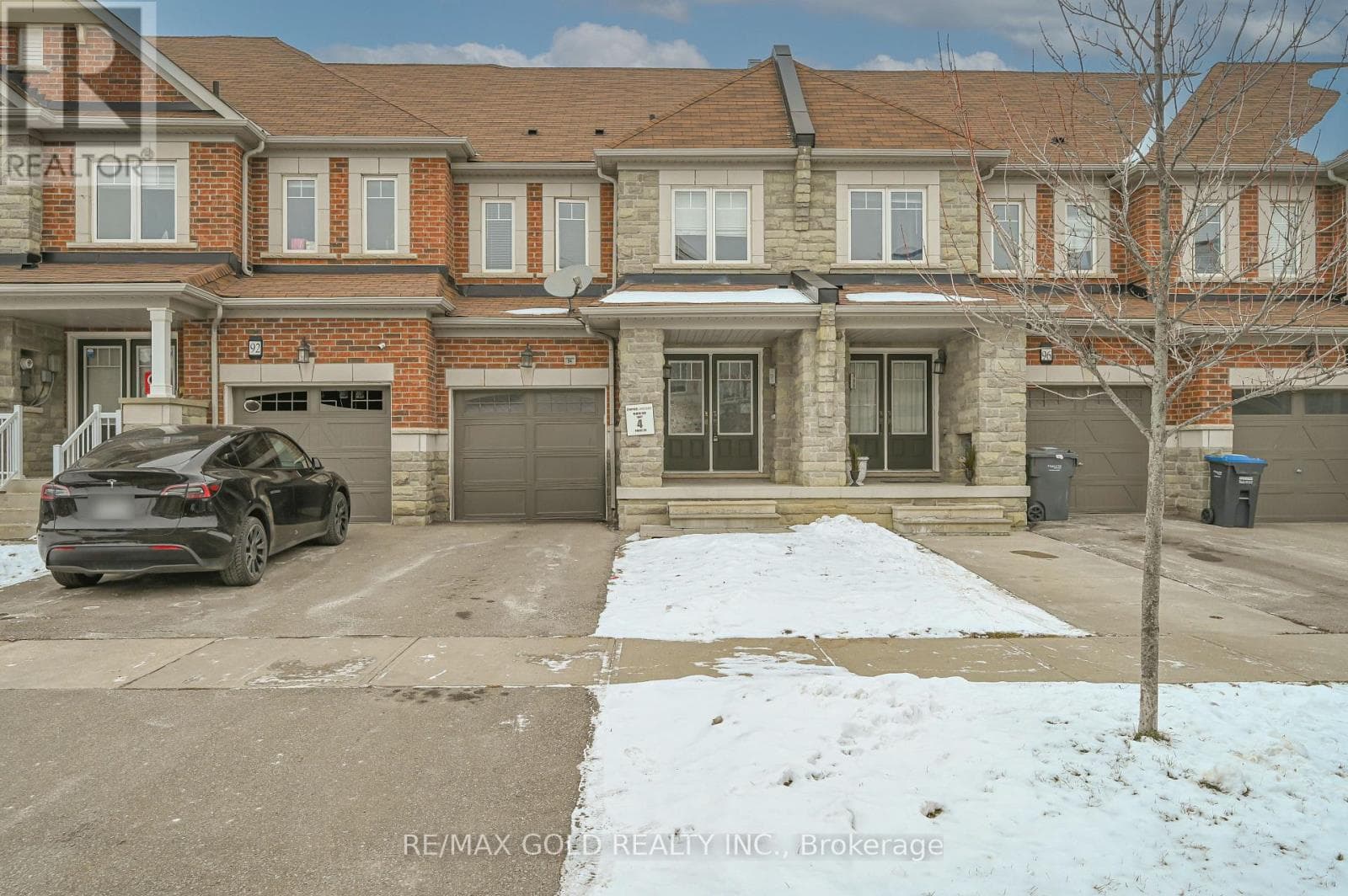 94 GOLDEN SPRINGS DRIVE — Brampton (Northwest Brampton), Ontario - Main photo