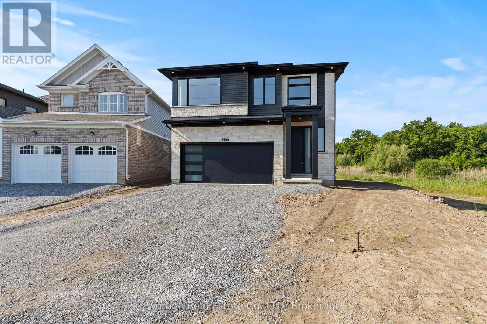 7455 MAJESTIC TRAIL — Niagara Falls (Brown), Ontario - Photo 3 of 30