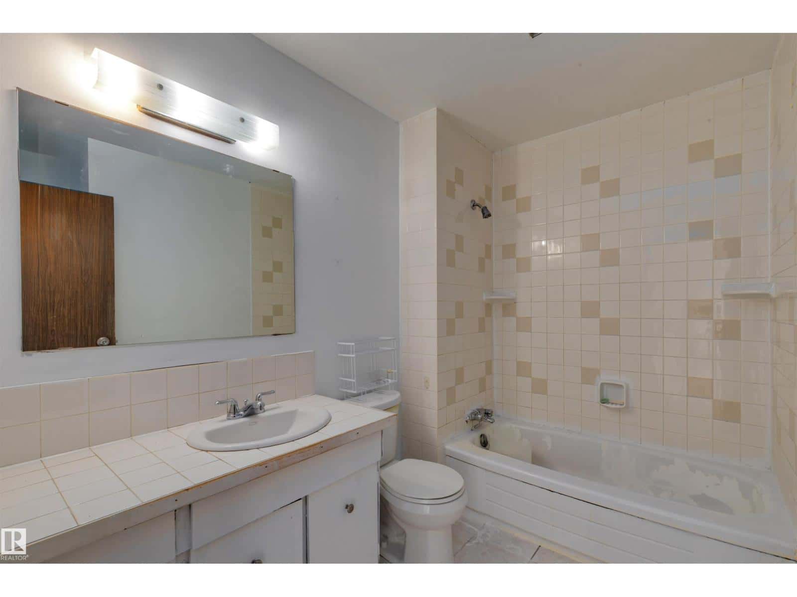 7D CALLINGWOOD CO NW NW — Edmonton, Alberta - Photo 5 of 47